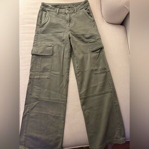 American Eagle Olive Cargo Pants